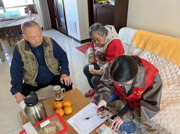 20240520同乐社区上门办理优待证.jpg