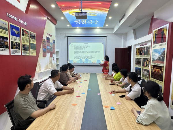 沙河镇8月6日在新时代文明实践所一楼开展2024年“我们的节日·七夕”主题活动(拍摄者：庆欣 工作单位：沙河镇人民政府）4 (3).jpg