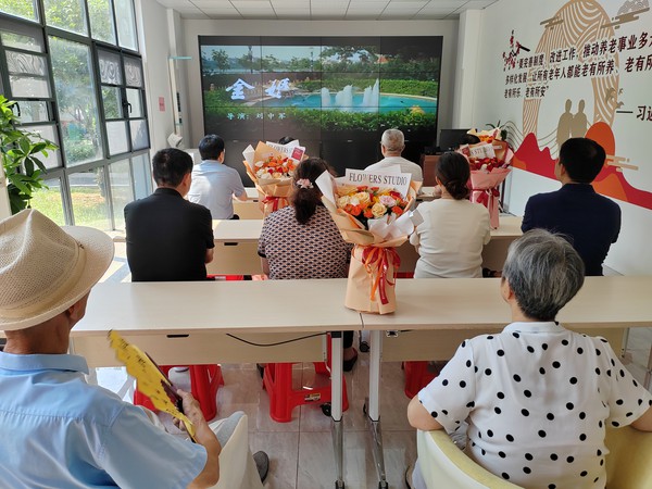 2024年8月9日开展我们的节日七夕主题活动.jpg
