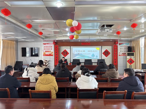 滁州市南谯区同乐街道花园社区新时代文明实践站，2025年2月13日花园社区开展“文明交通  绿色出行”主题活动（拍摄者：黄玲，拍摄单位：花园社区）.jpg