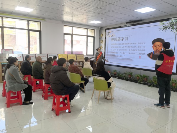 银东社区2025年3月20日开展“弘扬良好家风，树立社会主义核心价值观”主题活动    拍摄者：王阳   工作单位：银东社区 (27).jpg