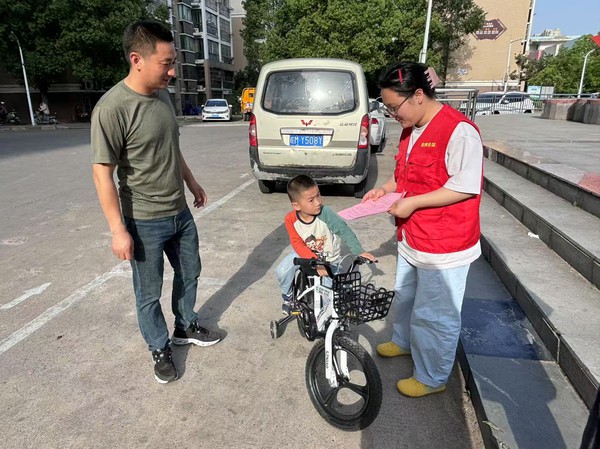 安徽滁州南谯区陡岗社区：筑牢安全防线，守护生命之花 (1).jpg
