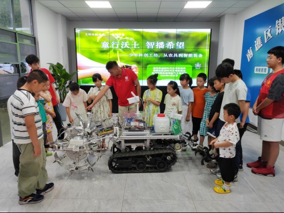 银花街道：精彩纷呈暑期活动 助力未成年人健康成长1220.png