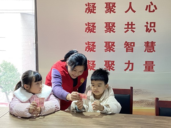 滁州市南谯区同乐街道同乐社区新时代文明实践站,2026年1月10日上午,开展“防范假币 保护自我”主题活动2.JPG