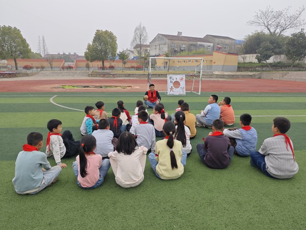 2026年3月31日腰铺社区新时代文明实践站&ldquo;蹴鞠承古韵 清明润童心&rdquo;&mdash;&mdash;2026年&ldquo;我们的节日&middot;清明&rdquo;主题活动1.jpg