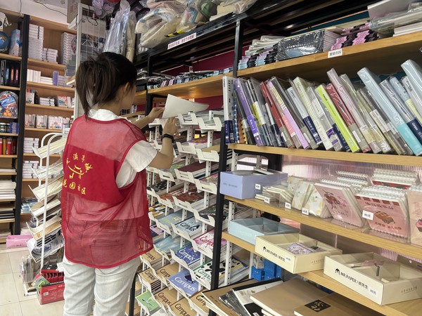 2026年6月15日，花园社区开展绿色阅读 文明上网护苗专项行动1.jpg