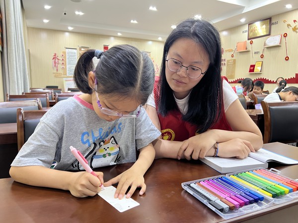 滁州市南谯区同乐街道东坡社区新时代文明实践站2026年7月20日下午开展&ldquo;童心绘四时  指尖传节气&rdquo;主题科普活动（拍摄人：周琳 拍摄单位：东坡社区）(7).jpg