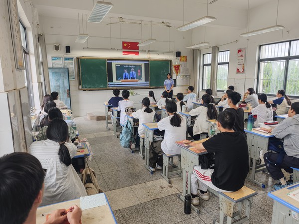 2026年9月3日腰铺社区新时代文明实践站&ldquo;清朗网络  护苗行动&rdquo;主题文明实践活动..jpg