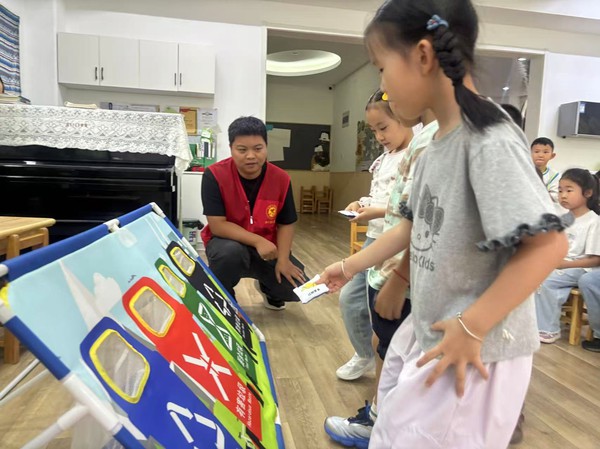 2026年9月3日，花园联合滁州二幼二分园开展&ldquo;开学第一课 &mdash;&mdash;垃圾分类&rdquo;主题活动。.jpg