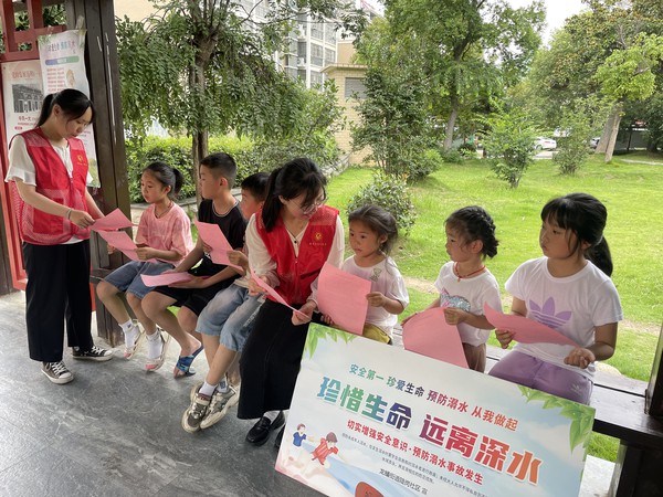 南谯区文明办--陡岗社区开展“安全护航,预防溺水”志愿宣传活动